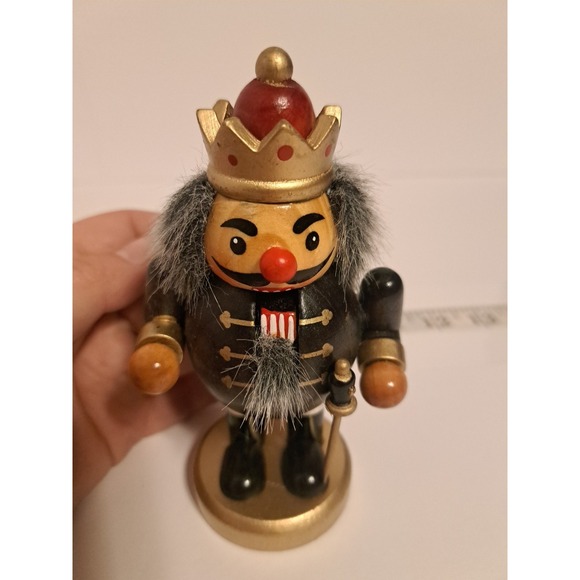 5" Nutcracker - Picture 3 of 7